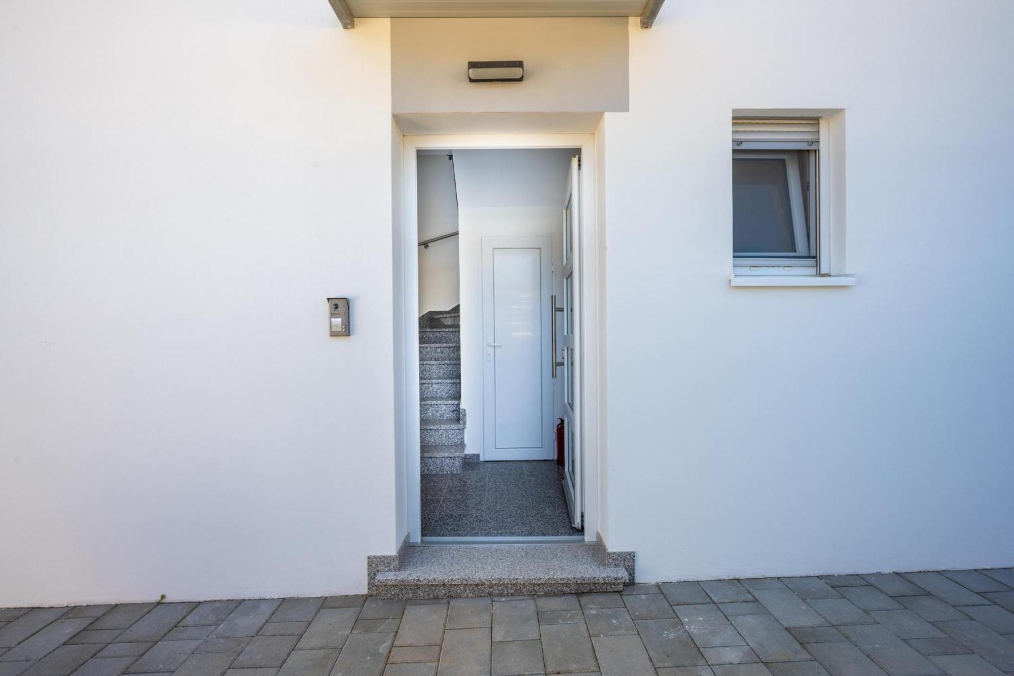 Villa Ema And Ana Pula Exterior photo